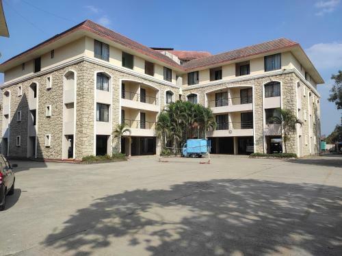 1bhk Service Apartment 212