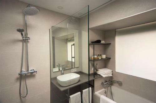 Hotel La Posada De Paco - Spa & Adults Friendly