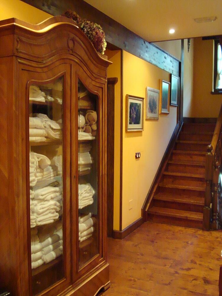 Hostal Posada Restaurante Prada A Tope