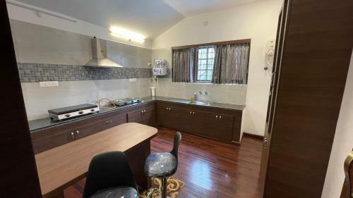 Hostal Hotel Pentoz Villa - Botanical Garden