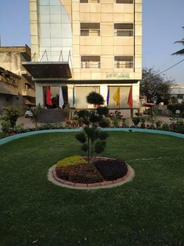 Hotel Varanasi Palace
