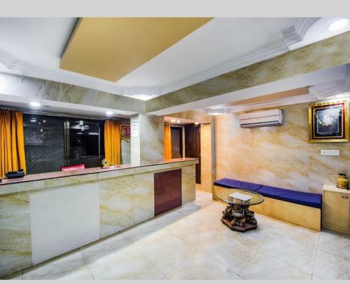 Hotel Tak In