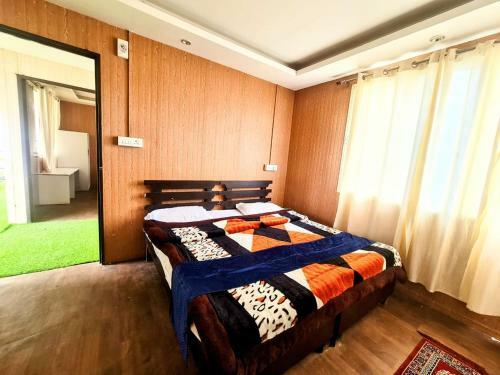 Hotel The Kanatal Arbour