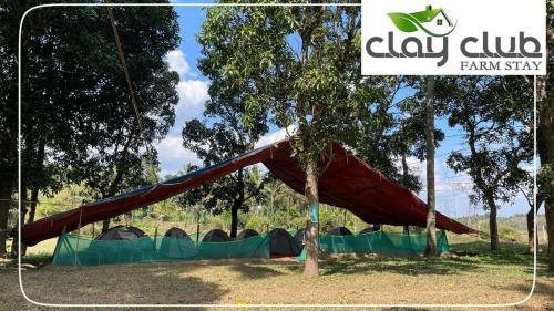 Clay Club Farm Stay