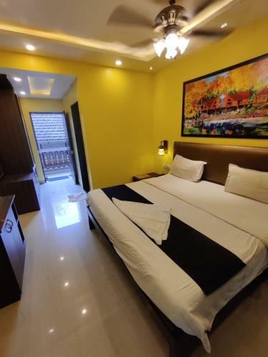 Hotel Adam's Beach Resort By Banda Trips