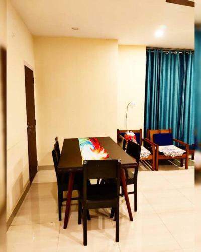 Apartamento Fully Independent House With Free Parking.