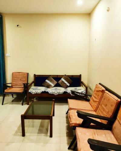 Apartamento Fully Independent House With Free Parking.