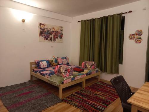 Via Kashi Home Stay
