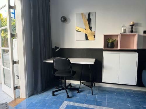 Lovely One Bedroom Little Venice Apartment