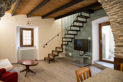 Apartamento La Fonte - Duplex In Historical Center