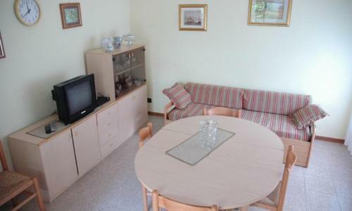 Charming Villa In The Elegant Area Of Lignano