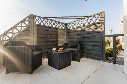 Blue Wave Apartment By Renters