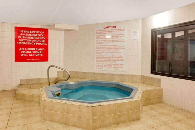 Hotel Clarion Resort Pinewood Park