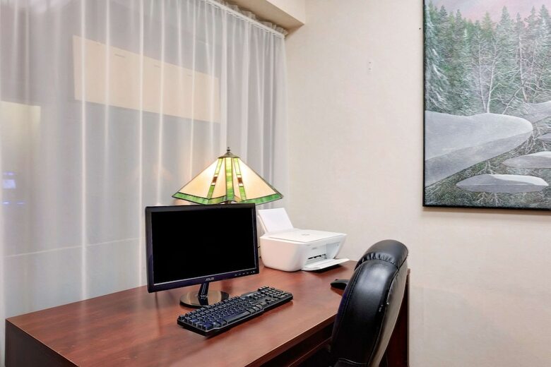 Hotel Clarion Resort Pinewood Park