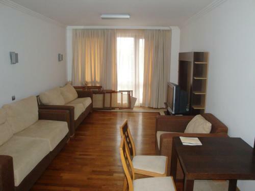 Private Apartments Cts In Emerald Beach Resort & Spa