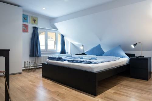 Hitrental Old Town Apartments