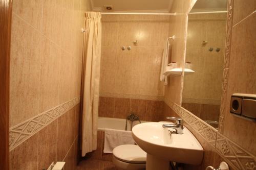 Hostal Restaurante Cuatro Caminos