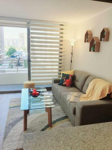 Apartamento Dpto Metro Irarrazaval, Cerca Estadio Nacional