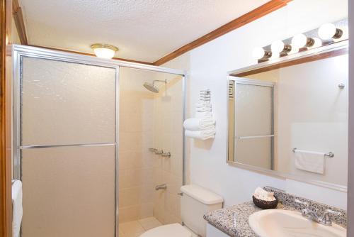 Hotel Villas Del Rio Luxury Suites By Vrhost