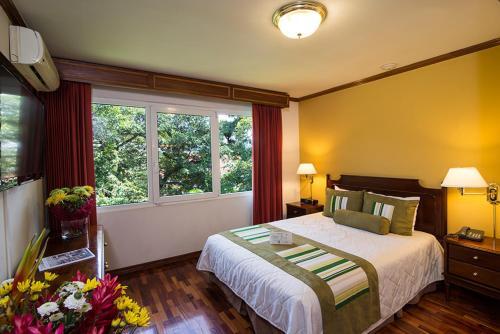 Hotel Villas Del Rio Luxury Suites By Vrhost