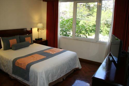 Hotel Villas Del Rio Luxury Suites By Vrhost