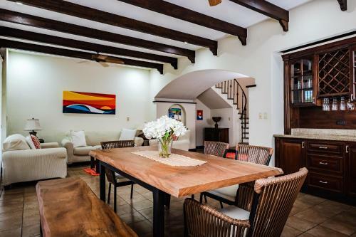 Villa Dream House In Prestigious Hacienda Pinilla
