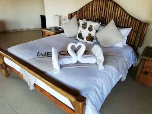 Hotel Golden Impalas Bush Resort