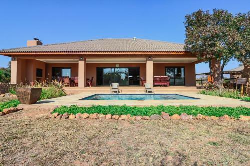 Hotel Golden Impalas Bush Resort