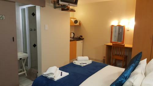 Hostal Gemstone Guest House