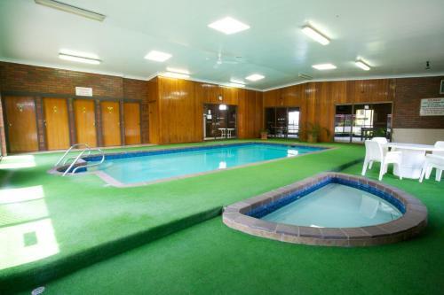 Golden Grain Motor Inn