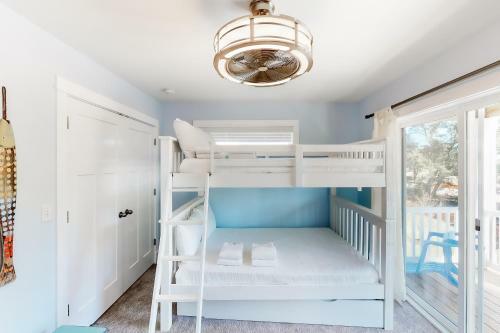 Spectacular Sunset Beach House Cb105