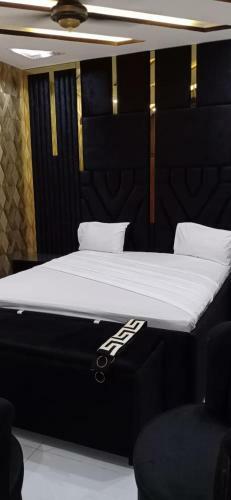 S.r Luxury Apartments