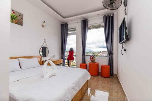 Hotel Kh�ch S?n H?ng Nguy�n