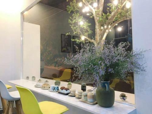 Hotel Kh�ch S?n H?ng Nguy�n