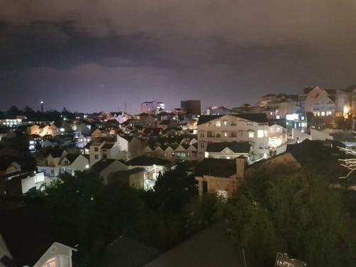 Hotel Kh�ch S?n H?ng Nguy�n