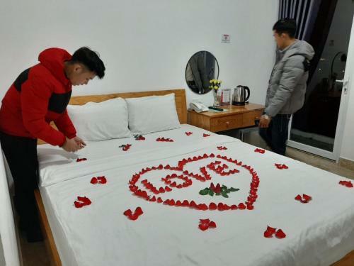 Hotel Kh�ch S?n H?ng Nguy�n
