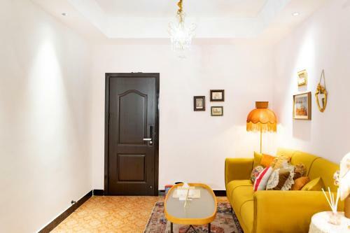 Locals Apartment Place 37