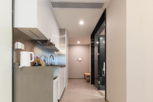 Locals Apartment House 01