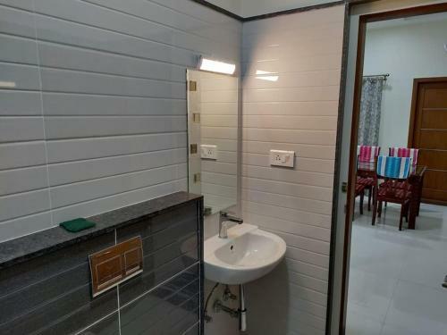 Corner Apartment, 2bhk With Good Privacy, Parking