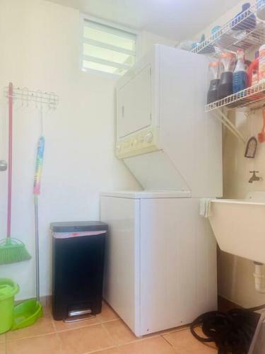 Apartamento 3bedrm Beach Penthouse With Rooftop Terrace & Wifi