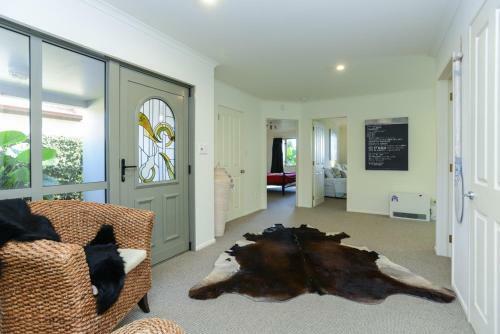 Napier Sea Views - Ahuriri Holiday House