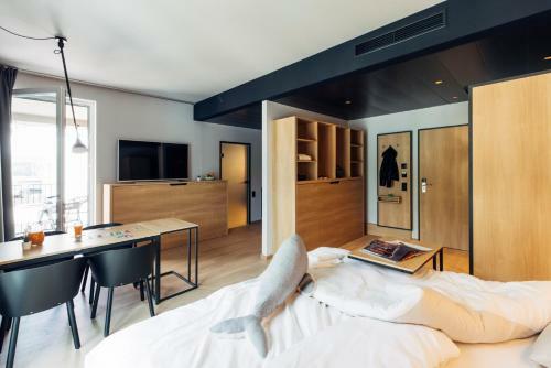 Harry's Home Hotel & Apartments