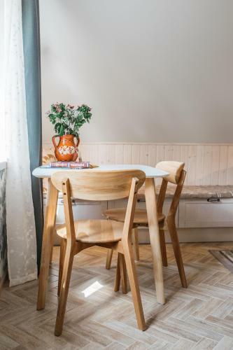 Hostal Kaksteist Apartments