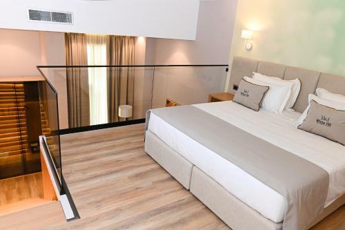 White Hill Hotel