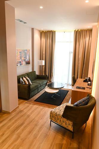 White Hill Hotel