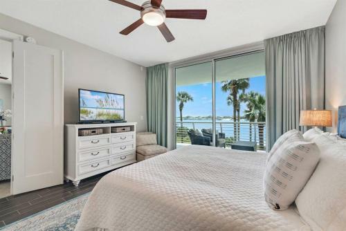 Apartamento Bella Luna 202 - Luxurious Bayfront 3bd/3ba