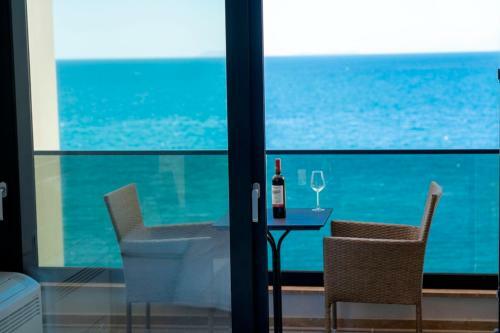 Golden Beach Residence - Deluxe Apartment