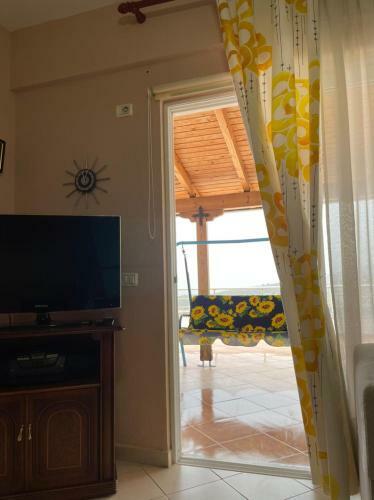 Sunny Apartment In Saranda