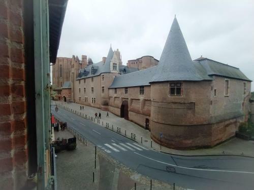 Apartamento L'archev�ch�, � 30m De La Cath�drale, Cosy, 2p
