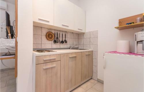 Beautiful Apartment In Banjevci With 3 Bedrooms